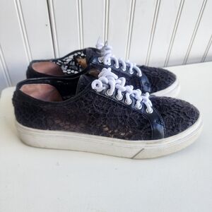 Caslon C.A.S.L.O.N Black Lace Leather Ladies Tennis Shoes White Lace Sz 7 M
